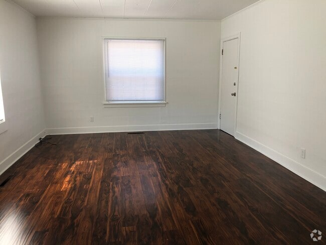 Building Photo - 630 NE Gray Ln Rental