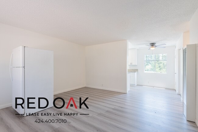 Photo - ~1 Month FREE + LOW DEPOSIT~ Charming, Sun... Unidad 10