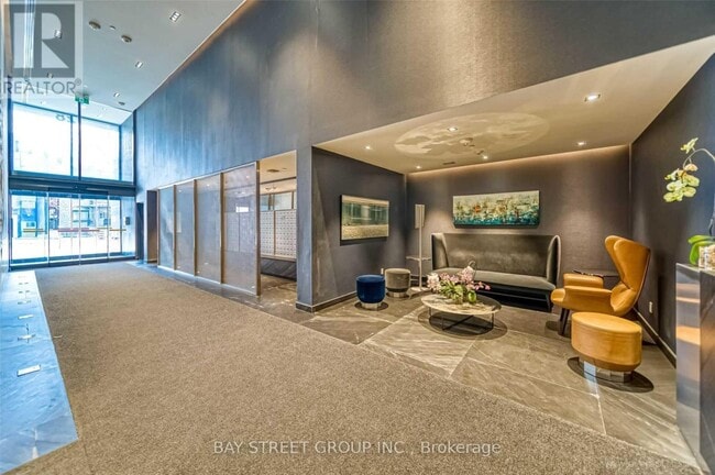 Photo - 28 Wellesley St E Unit 412