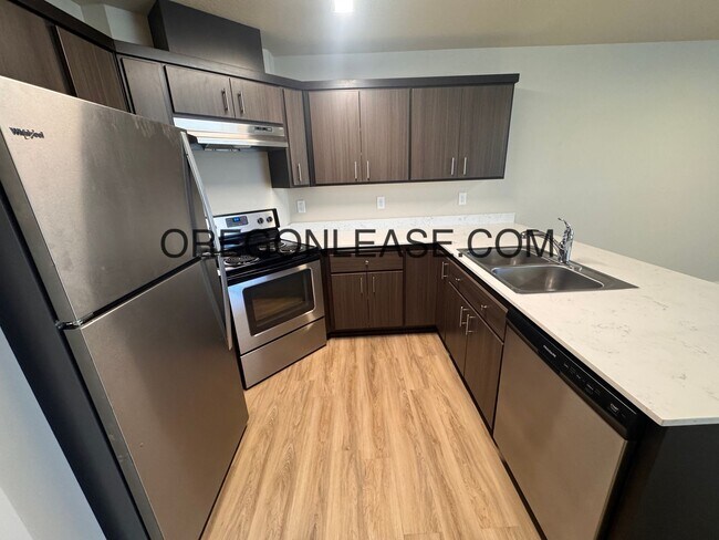 Photo - 1100 Q St Unidad 104