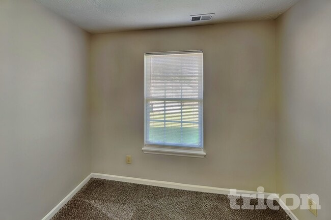 1464 Rebecca Ln