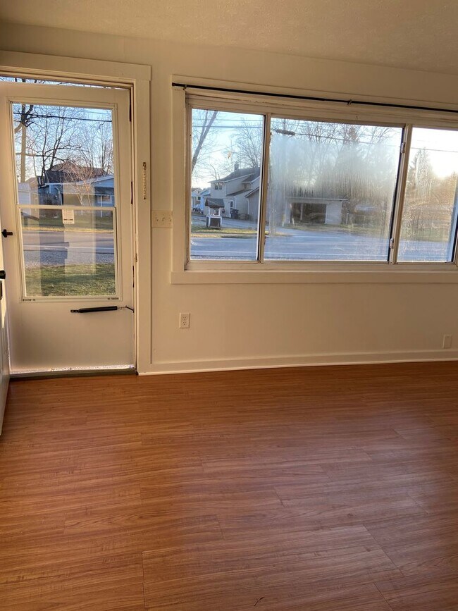 Buckeye Lake Two Bedroom House Rental House Rental in Buckeye Lake, OH