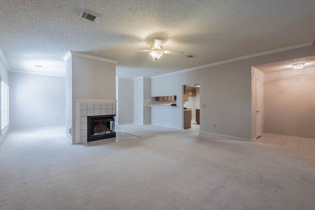 Photo - 8926 Village Hills Dr