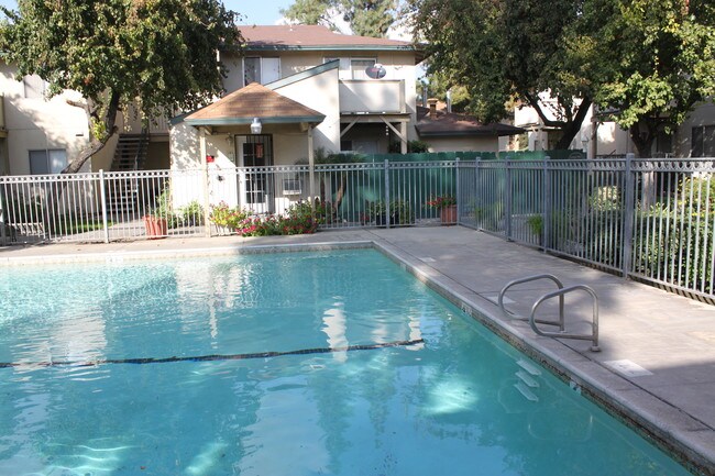 Photo - Vineyard Apartments