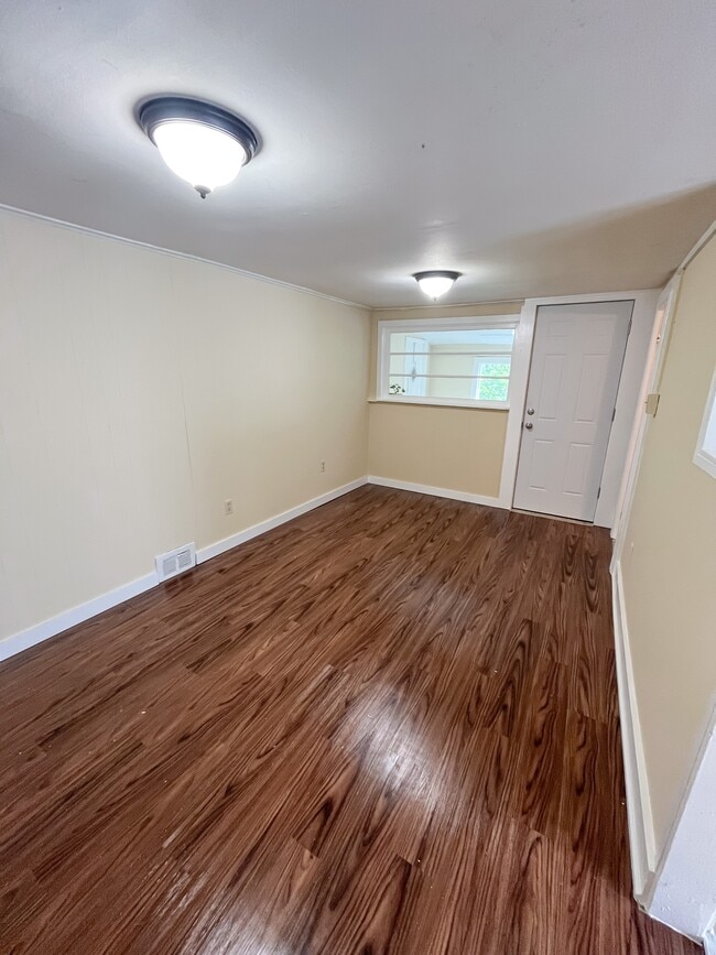 416 Coffeen St Unit 416-2