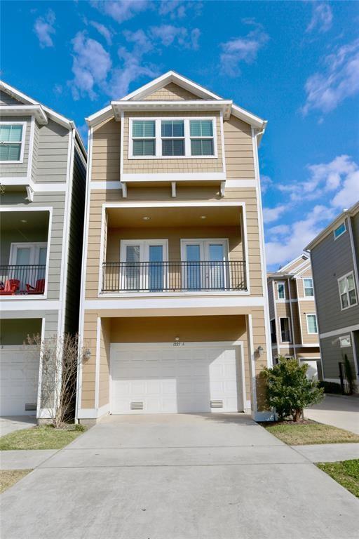 Photo - 1227 W 19th St