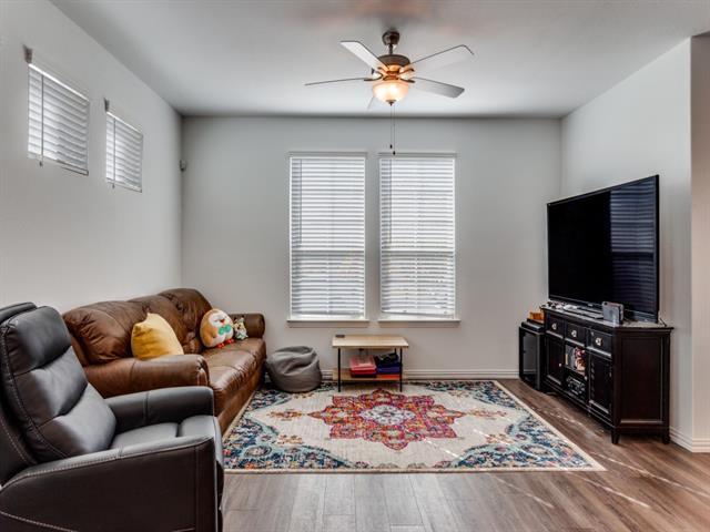 Photo - 5109 Community St