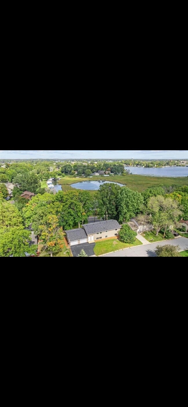 Photo - 4664 Suffolk Rd Unit Mound Upper  Duplex