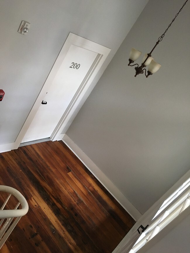 Front Door Entrance - 629 Saint Peter St