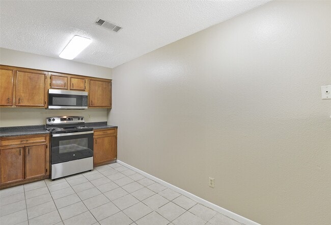 Photo - 4512 Avenue L