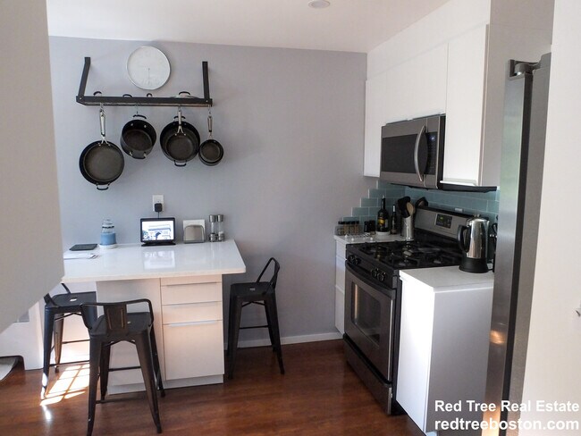 Photo - 70 Gardner Rd Unit 1