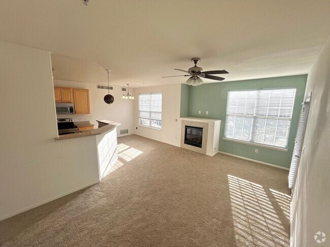 Building Photo - Charming 2BR Condo in Erie