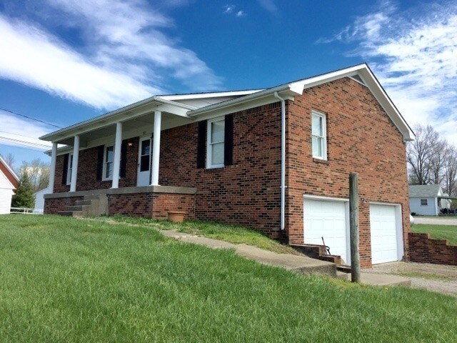 Photo - 111 Pleasureville Rd