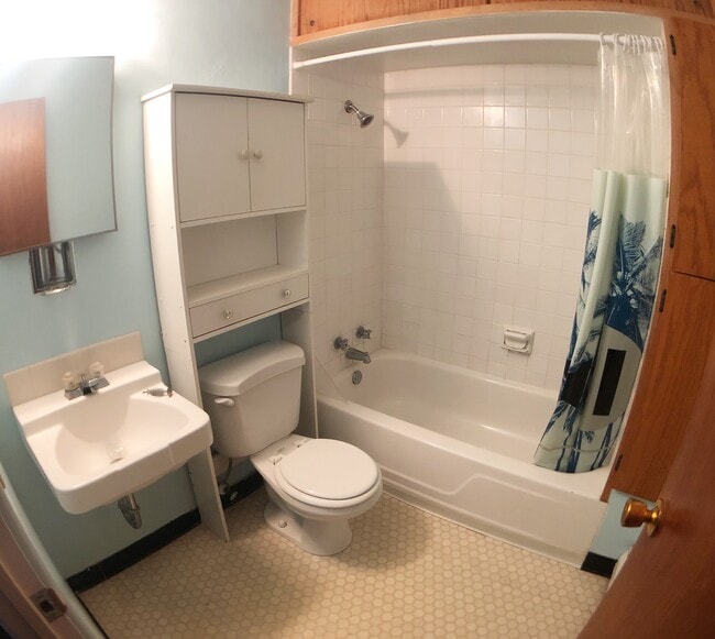 Studio Bath