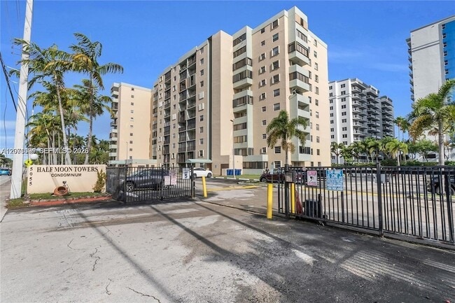 Photo - 5055 NW 7th St Unidad 504