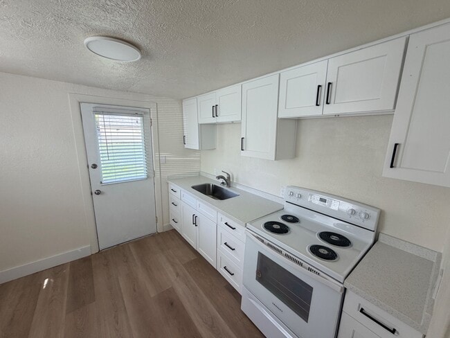 Photo - 481 S Tremont St