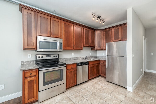 2 habitaciones, 2 baños - 949 pies cuadrados - Cocina - Clinton Street Commons Apartments