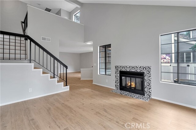 Photo - 290 Spruce Ct