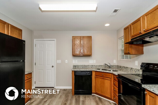 Photo - 3921 Springbrook Dr