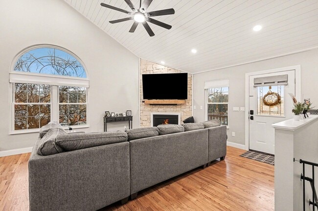 Photo - 111 Basswood Cir Unidad A