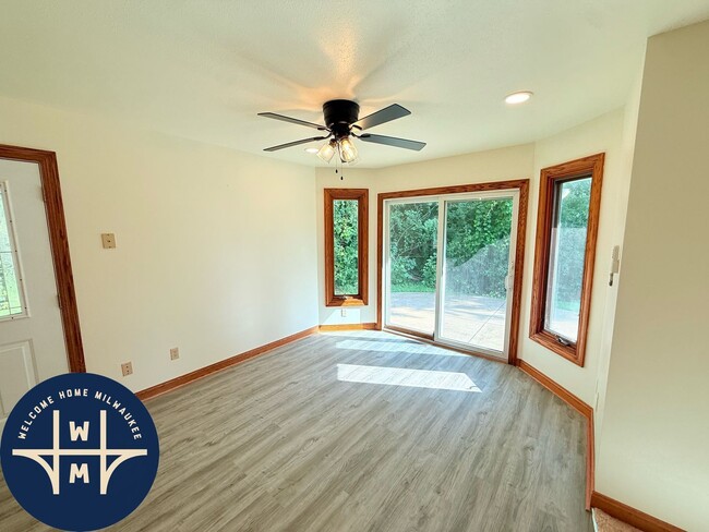 Photo - 10719 W Calumet Rd