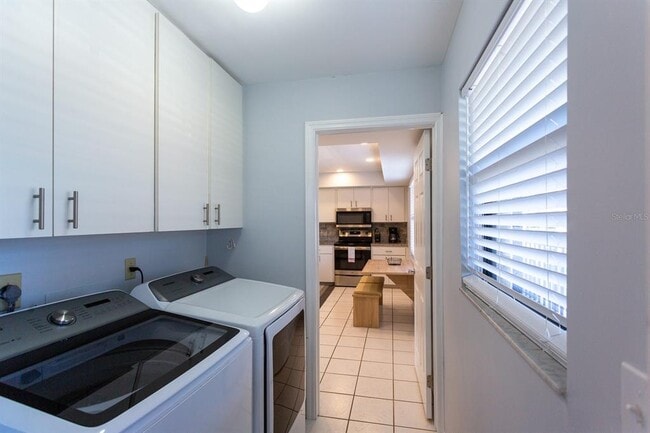 Photo - 5630 Golf Pointe Dr Unit 206