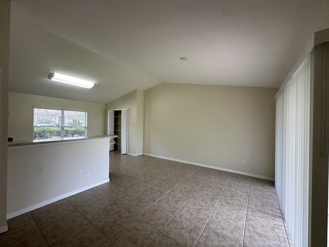 Photo - Charming 2 bedroom, 2 bathroom end unit