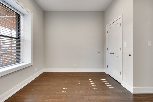 Photo - 839 W Lill Ave Unit 849-1H