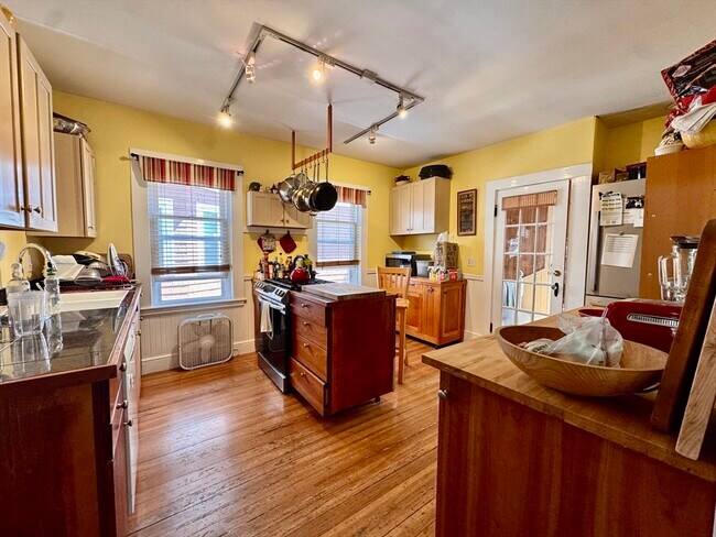 Photo - 88 Yorktown St Unit 2