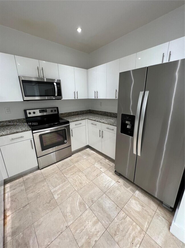 Photo - 1915 Brickell Ave