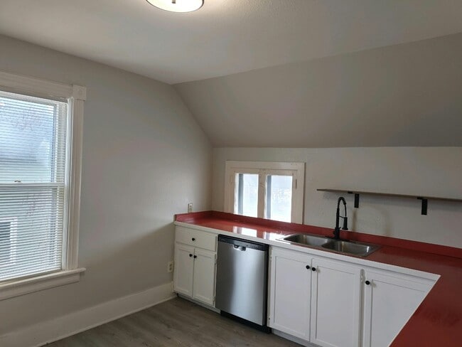 Photo - 530 7th St NW