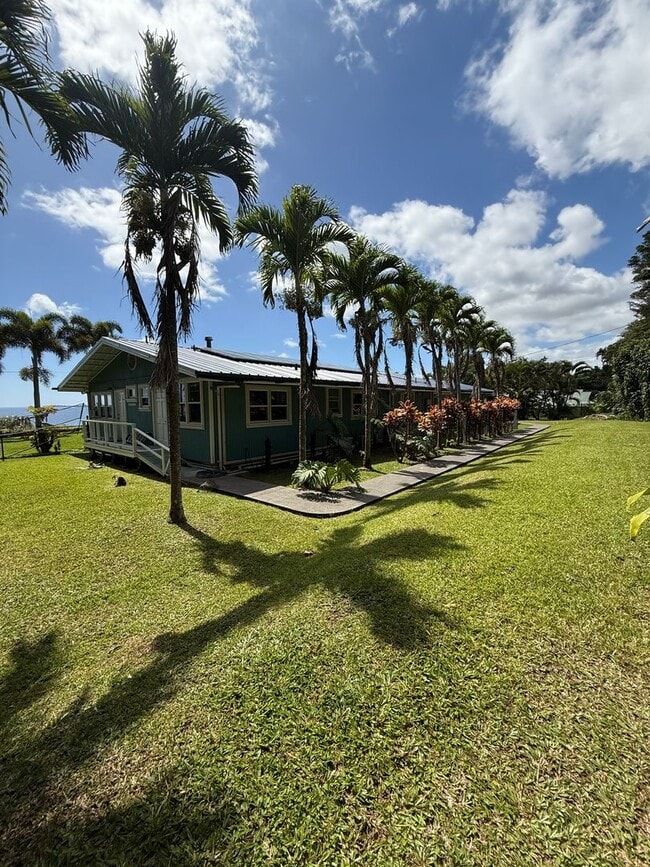 Photo - Honolii Fully Furnished Residence