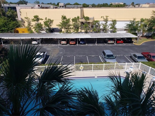 Building Photo - 2525 W Bay Dr Unit C44