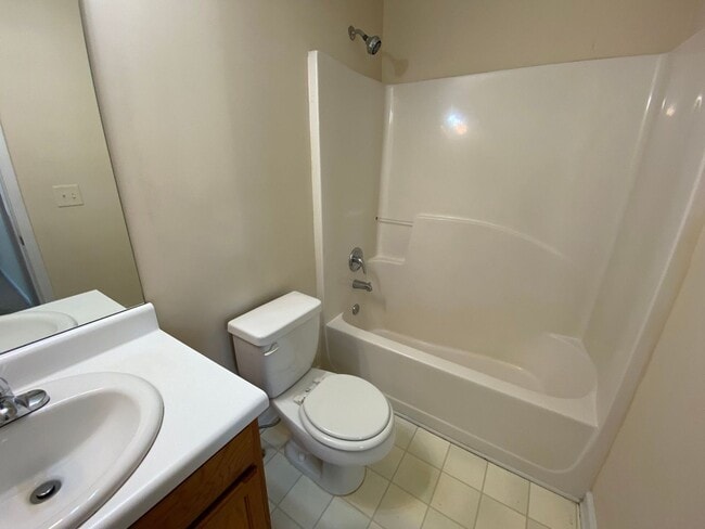 Photo - BRIDGEWATER HOME - PRE-LEASING FOR AUGUST ...