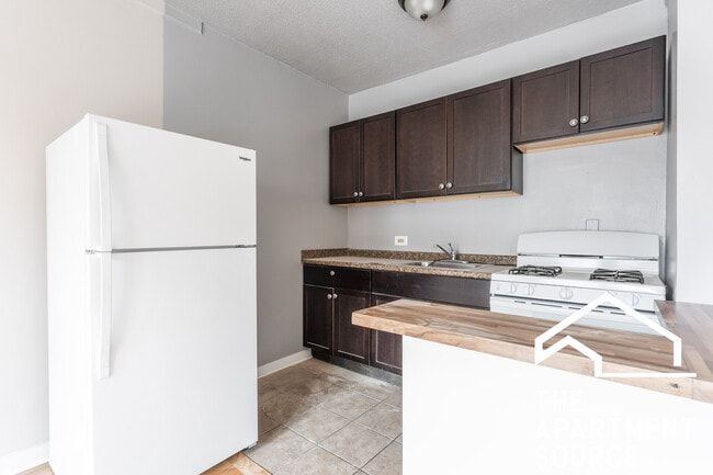 Photo - 5662 N Ridge Ave Unit 1J