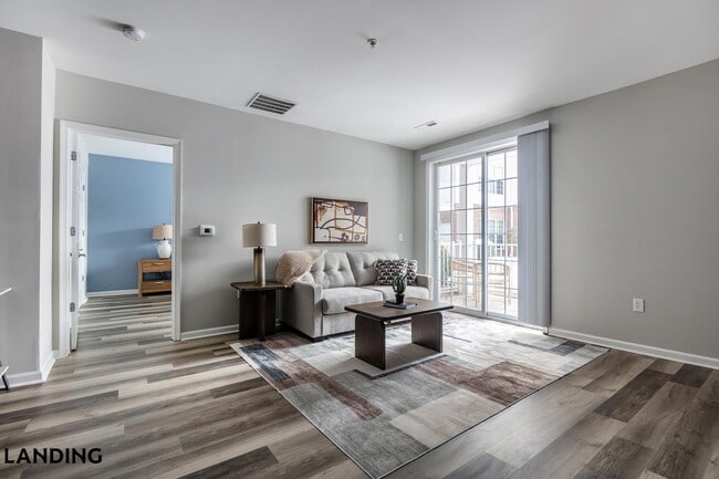 Photo - 100 River Park Dr Unidad 151