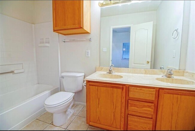 Photo - 1213 Lovett St Unit 1255