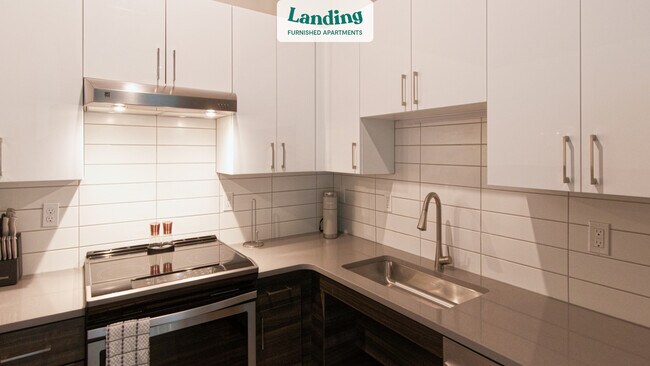 Photo - 160 16th St N Unidad 411.3067