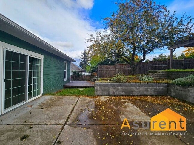 Photo - Charming 3-bedroom, 2-bathroom Home: Utili...