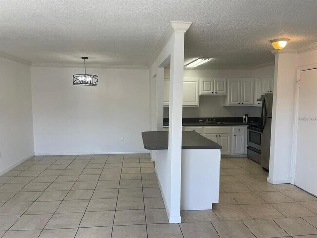 Photo - 550 Flemming Way Unit 200