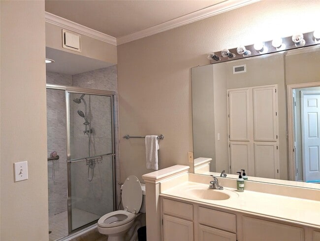 Building Photo - 2111 Welch St Unit B208