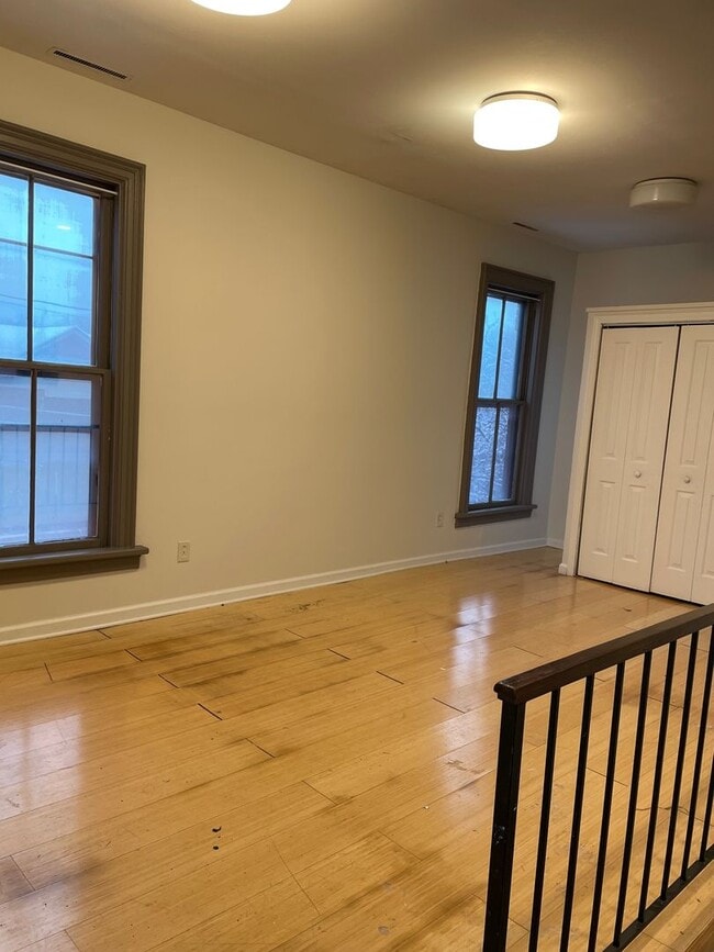 Photo - 300 Hawley Ave Unit 300-04