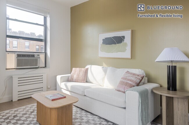 Photo - 915 W End Ave Unidad FL14-ID1869