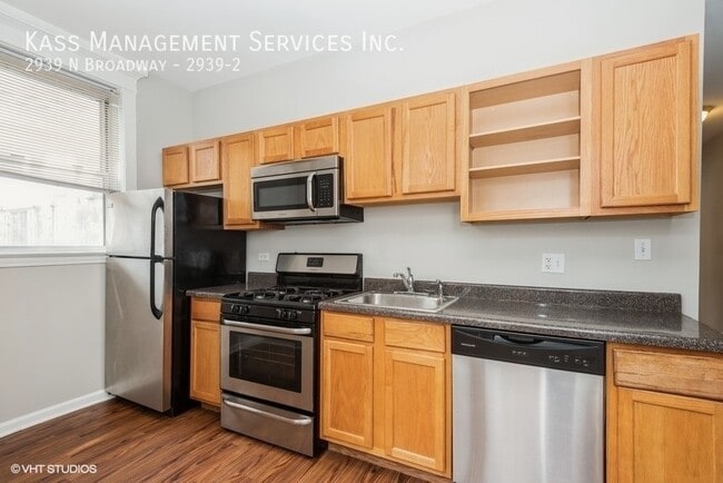 Photo - 2939 N Broadway Unit 2939-2