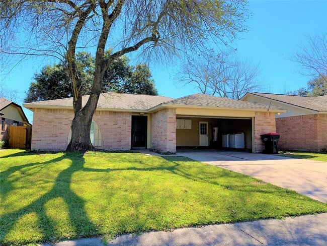 10011 Appleridge Dr