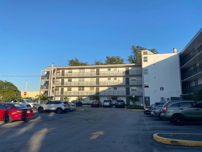 Photo - 14155 SW 87th St Unidad E203 Rental