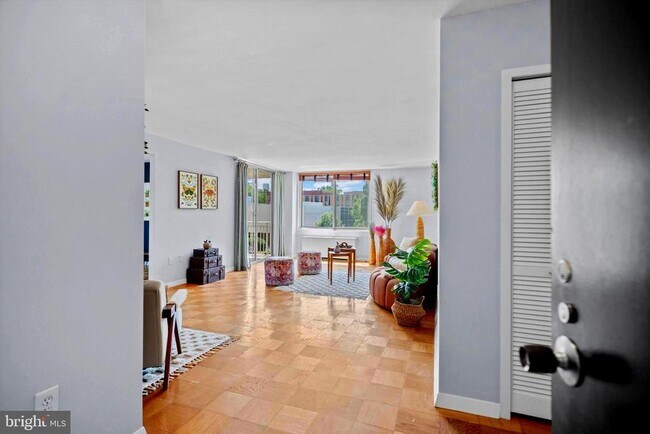 Photo - 3001 Veazey Terrace NW Unidad 710