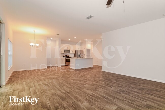 Photo - 1050 E Lombardy Dr