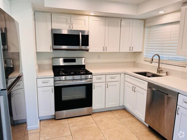 Building Photo - 75245 Vista Corona Rental
