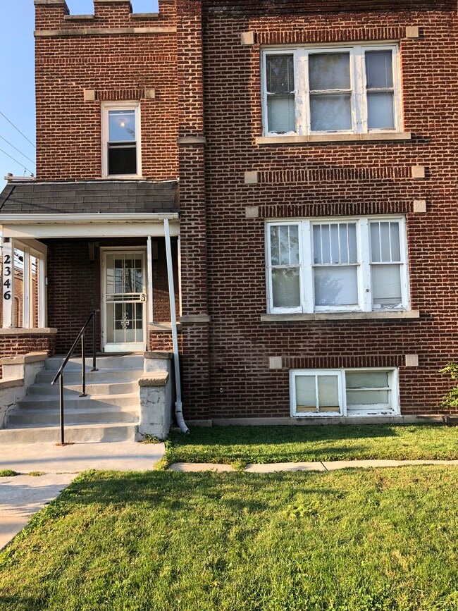 Vintage secure brick building - 2346 122nd St Unit One Rear